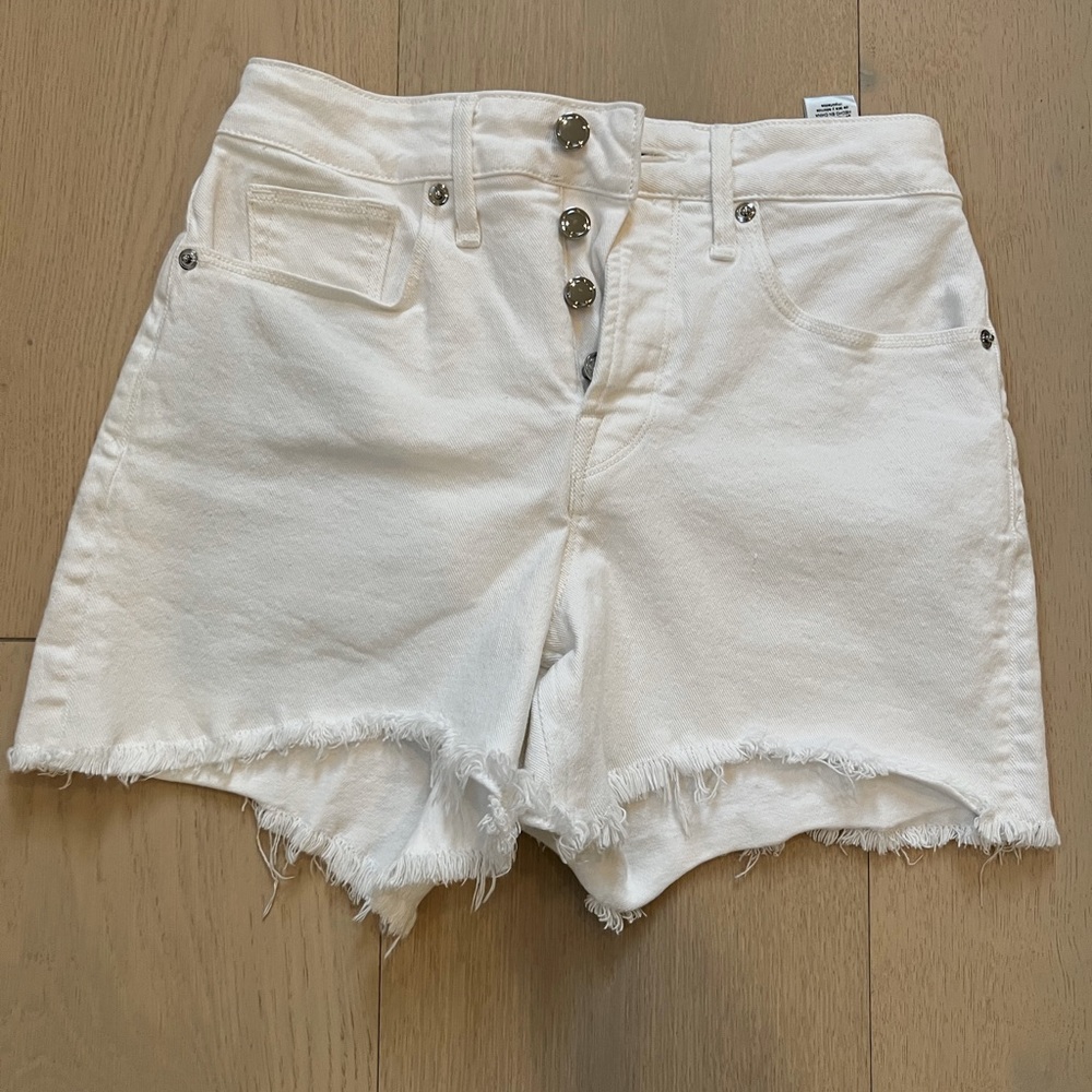 Good American White Short Size 25